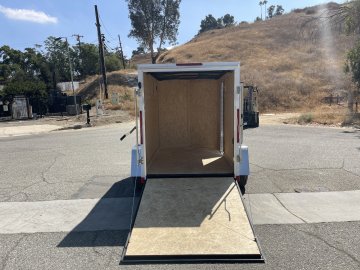 5'x8' Look Enclosed Cargo