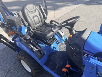 x LS LS Tractor Tractor