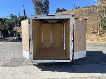 6'x10' Look Enclosed Cargo