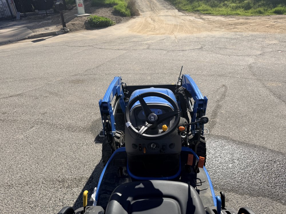 x LS LS Tractor Tractor