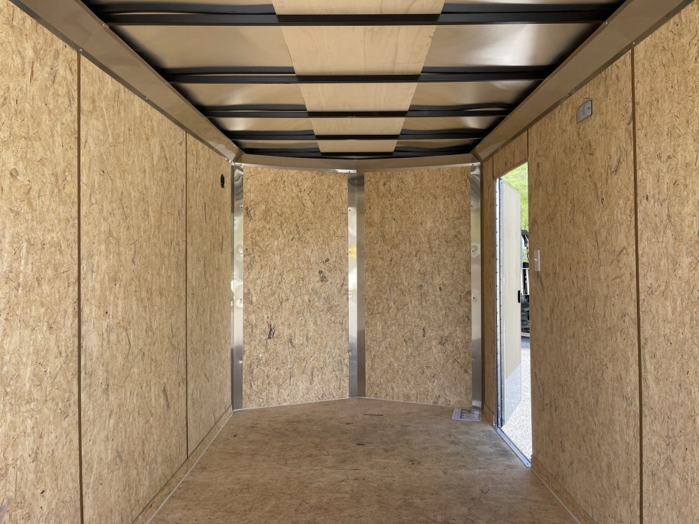 7'x16' Look Enclosed Cargo