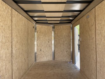 7'x16' Look Enclosed Cargo