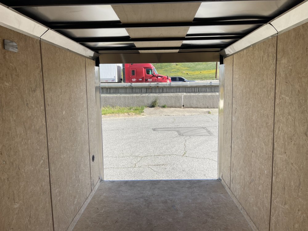 7'x16' Look Enclosed Cargo