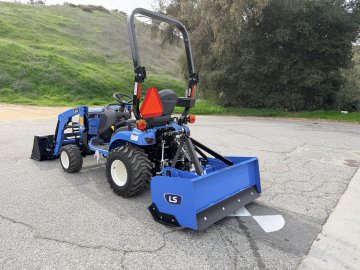 x LS LS Tractor Tractor