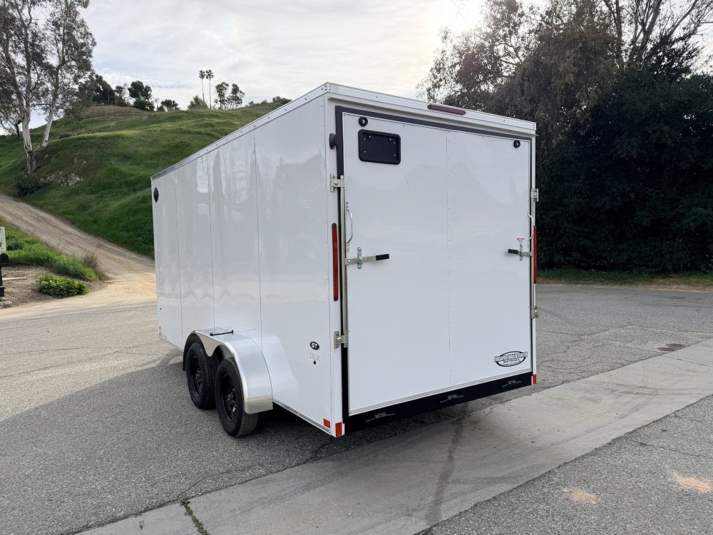 7'x16' Look Enclosed Cargo