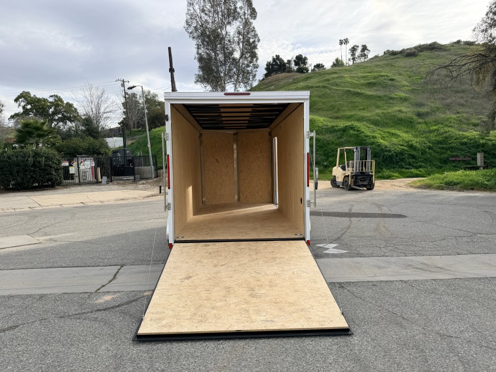 7'x16' Look Enclosed Cargo