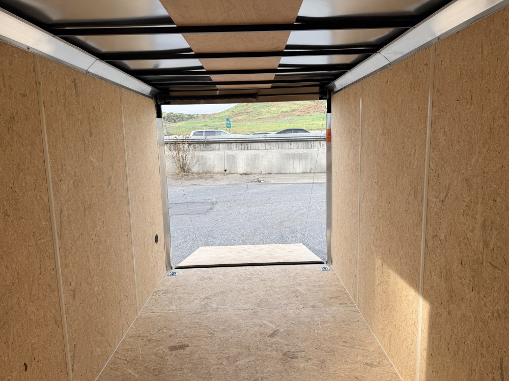 7'x16' Look Enclosed Cargo