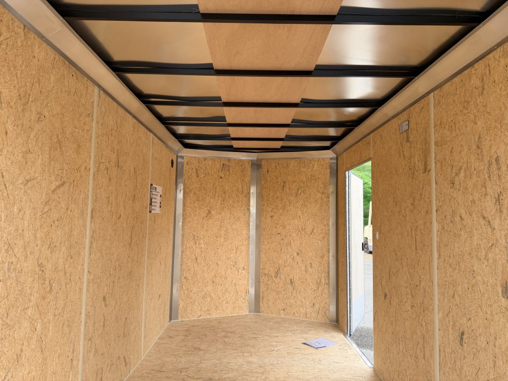 7'x14' Look Enclosed Cargo