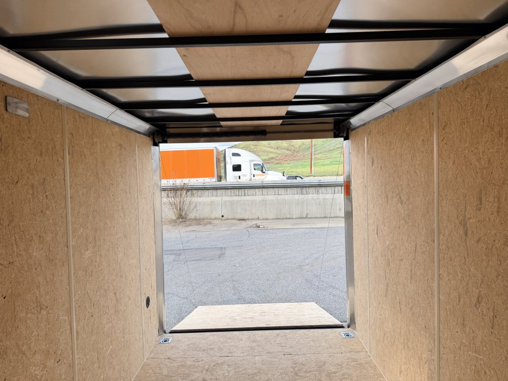 7'x14' Look Enclosed Cargo