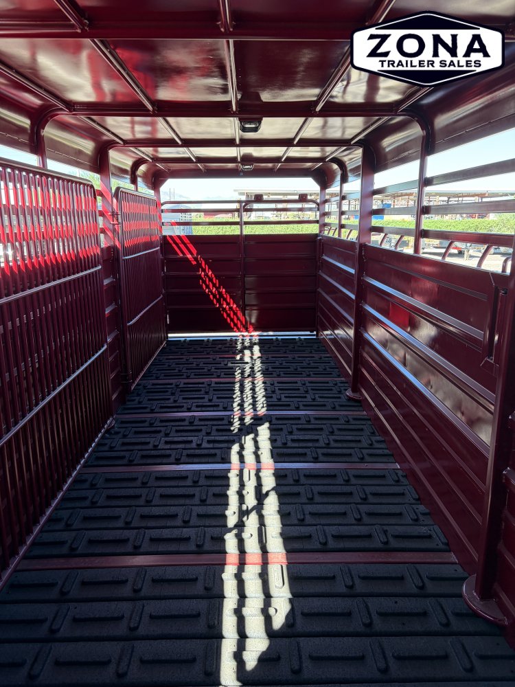 GR Trailer 6'8"X24' 14K Gooseneck Stock Trailer