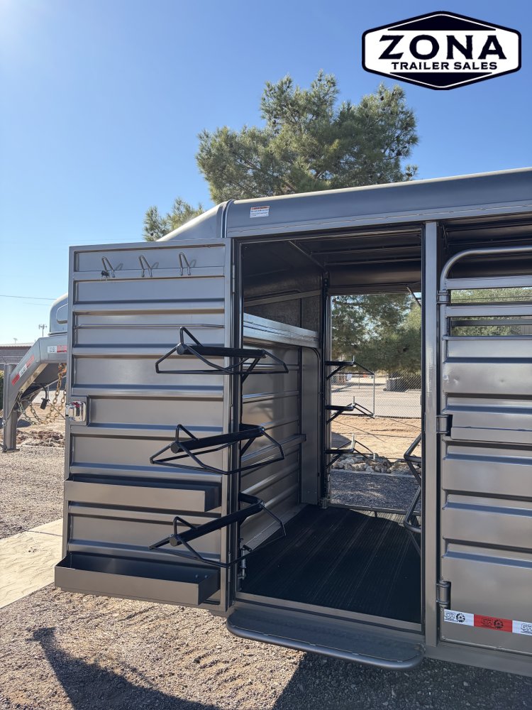 GR Trailer 6'8"X24' 14K Gooseneck Stock Trailer