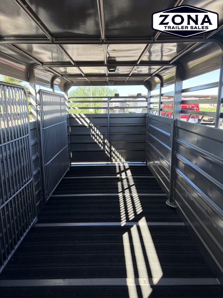 GR Trailer 6'8"X24' 14K Gooseneck Stock Trailer