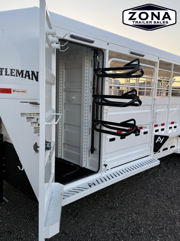 2027 Cattleman 24Ft Stock Combo - 8K Torsion Axles - Swing out saddle racks - Rubber Plank Floor