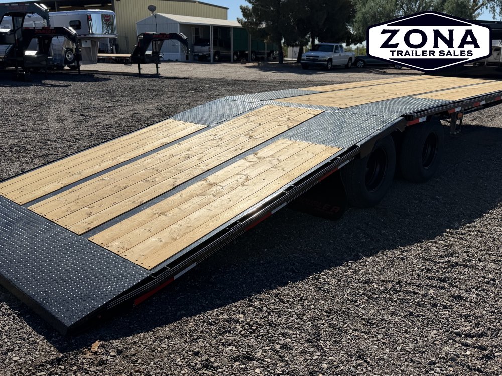 *ON ORDER* 2027 Double A GHB208 - 32ft Hydraulic Dove Tail - Engineered Frame and Neck
