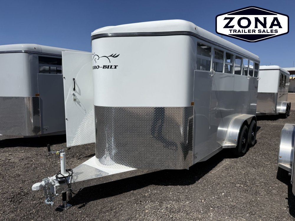 2027 THURO-BILT 3H SLANT - EXTRA STALL LENGTH - SWINGING TACK WALL