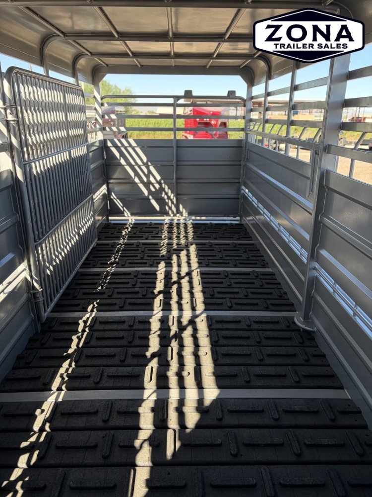 ON ORDER - ETA SEPTEMBER- 2027 GR Trailer 6'8"X20' 14K Gooseneck Stock Trailer