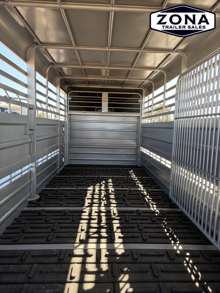 ON ORDER - ETA SEPTEMBER- 2027 GR Trailer 6'8"X20' 14K Gooseneck Stock Trailer
