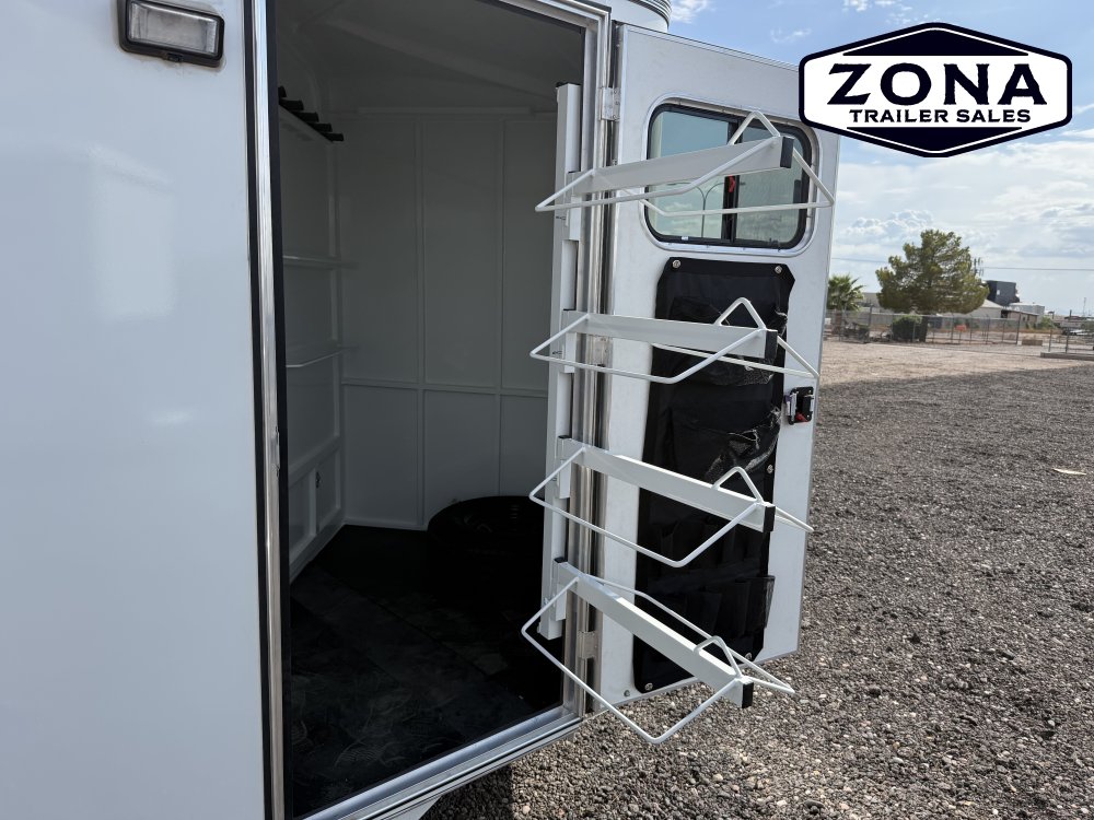 2026 THURO-BILT RENEGADE 4 Horse SLANT - Extra Stall Length