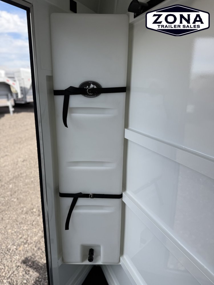 2027 Thuro-Bilt Wrangler Plus 4 Horse - EXTRA STALL LENGTH
