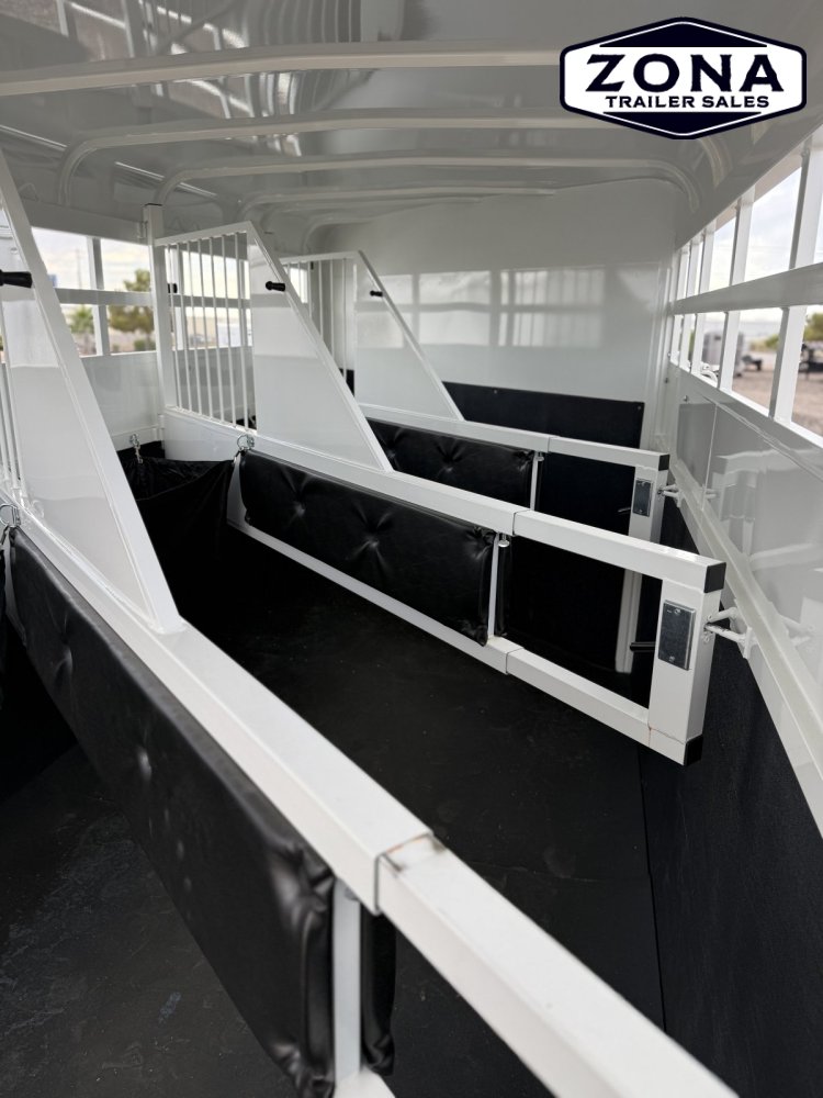 2027 Thuro-Bilt Wrangler Plus 4 Horse - EXTRA STALL LENGTH