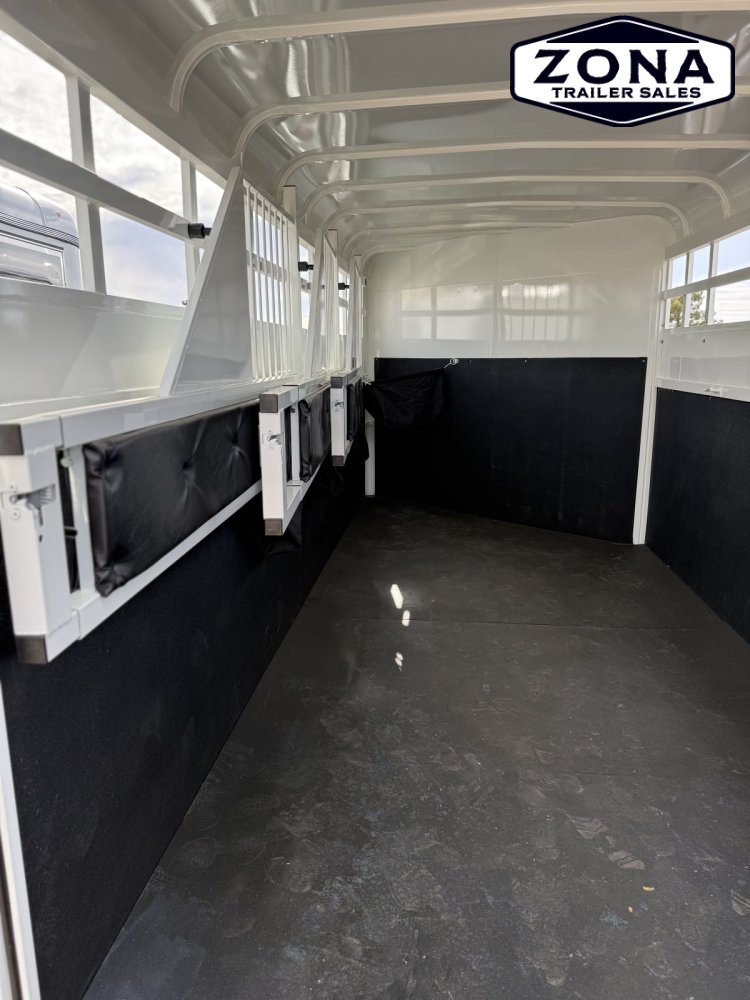 2027 Thuro-Bilt Wrangler Plus 4 Horse - EXTRA STALL LENGTH