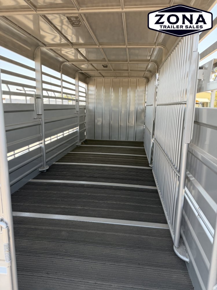 2026 GR 24ft Stock Combo - Swing out Saddle Racks - Rubber Plank Floor
