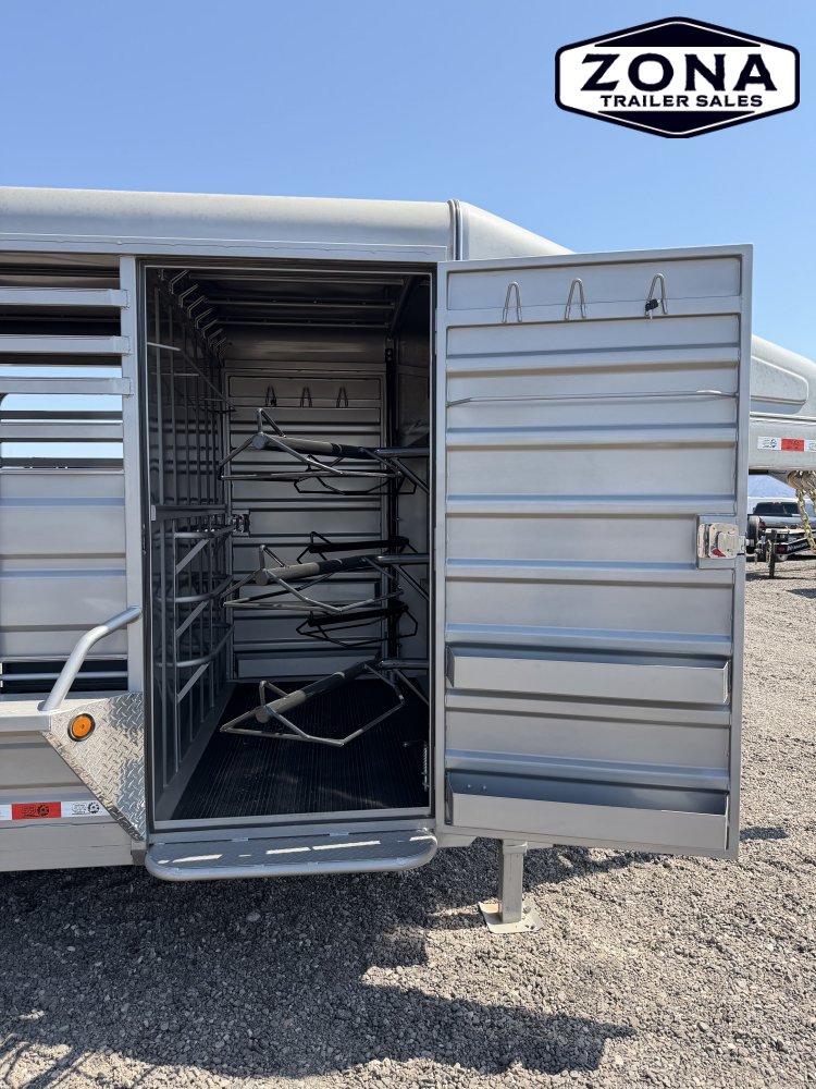 2026 GR 24ft Stock Combo - Swing out Saddle Racks - Rubber Plank Floor