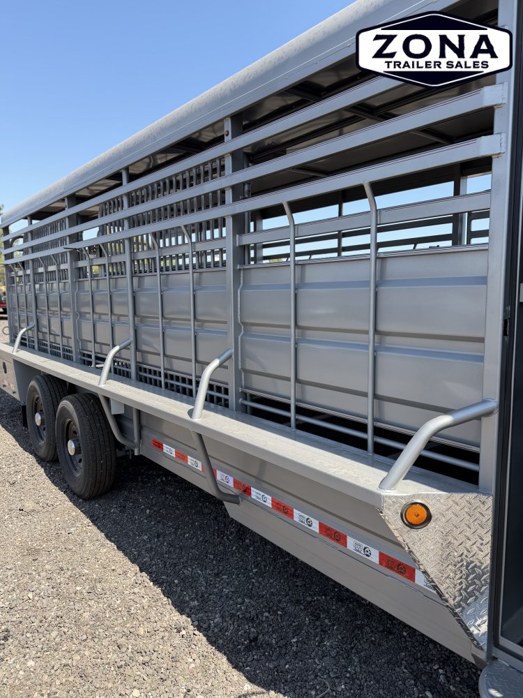 2026 GR 24ft Stock Combo - Swing out Saddle Racks - Rubber Plank Floor