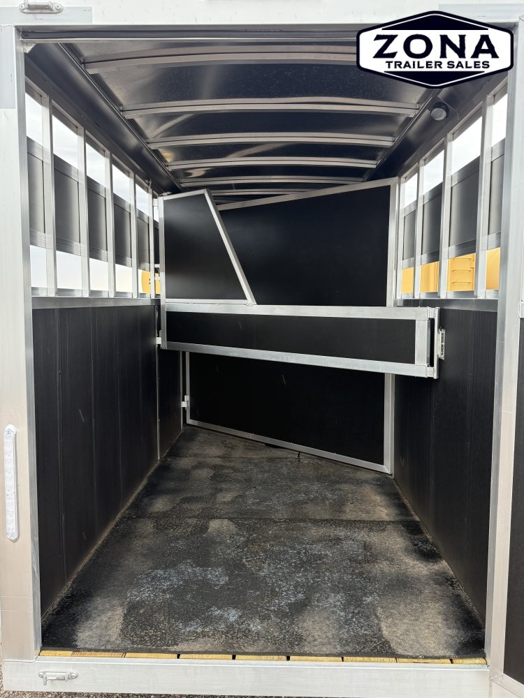 2027 SHADOW 2 HORSE - 7'6" TALL - 120" STALL LENGTH - 42" STALL WIDTH - ALL ALUMINUM FRAME