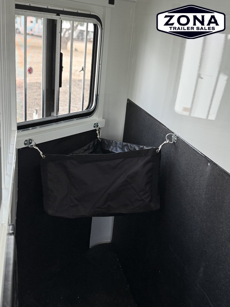 2026 Thuro-Bilt Renegade 2 Horse- WARMBLOOD STALL LENGTH