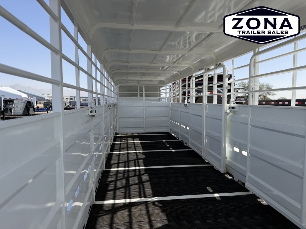 2027 Cattleman 32ft Straight Stock