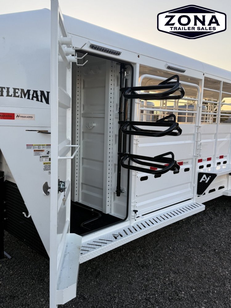 2027 Cattleman 24Ft Stock Combo - 8K Torsion Axles - Swing out saddle racks - Rubber Plank Floor
