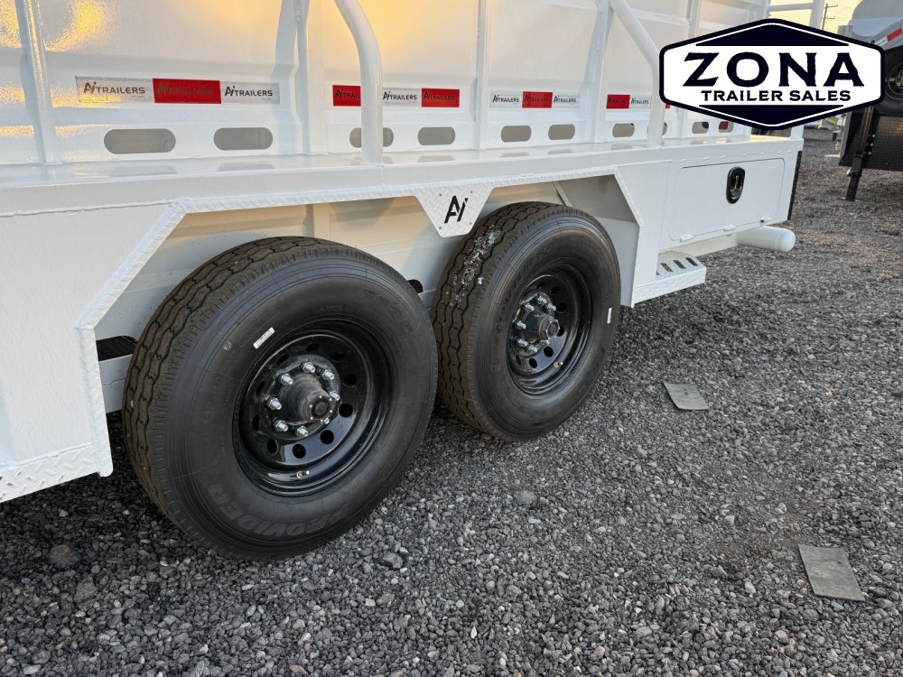 2027 Cattleman 24Ft Stock Combo - 8K Torsion Axles - Swing out saddle racks - Rubber Plank Floor