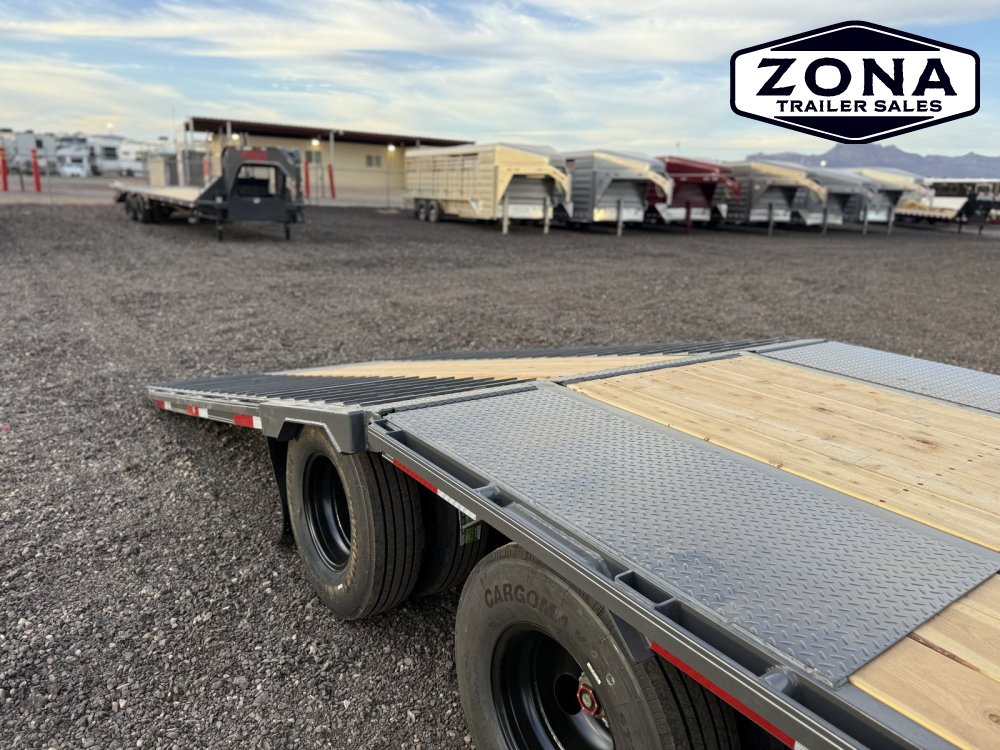 *ON ORDER* 2027 Double A GHB208 - 32ft Hydraulic Dove Tail - Engineered Frame and Neck