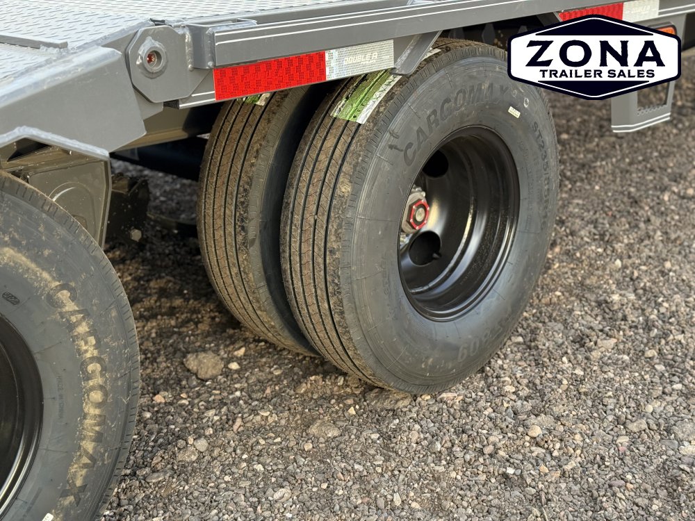 2027 Double A GHB208 - 32ft Hydraulic Dove Tail