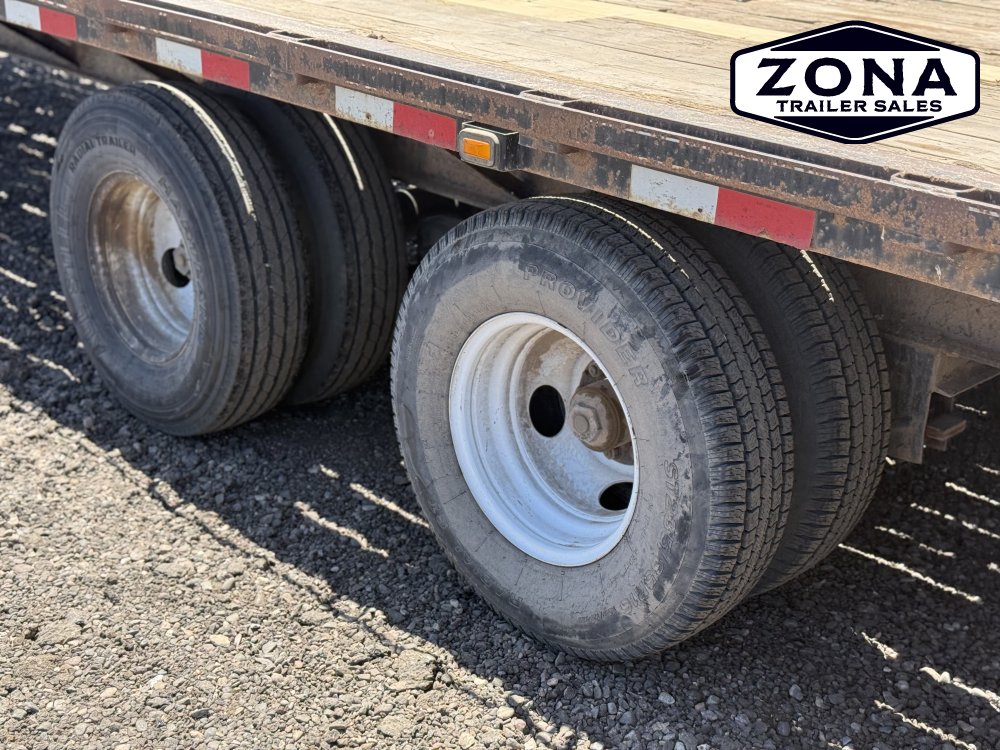 2004 Liberty 30ft GN - 12k Tandem Dual Axles - 25559# GVWR
